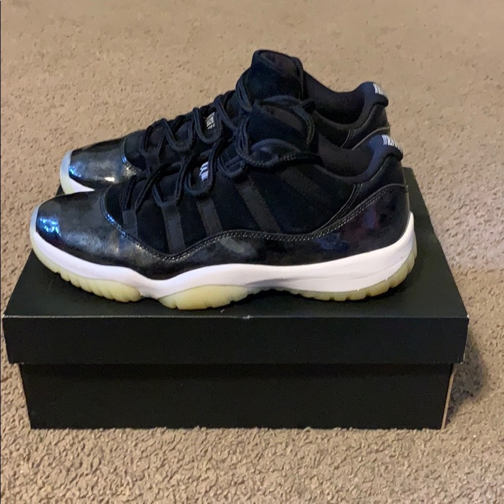 Air Jordan 11 Retro Low